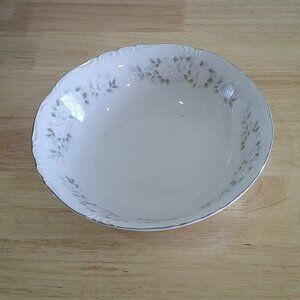 9 inch Sheffield fine China classic 501 round vegetable serving bowl